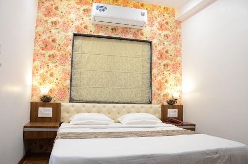 Hotel Kusum Valley and Restaurant